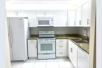3104 Waterview Circle, Palm Springs, FL 33461 - Photo 4