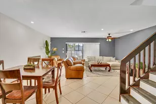 7357 NW 34th St, Lauderhill, FL 33319 - Photo 6
