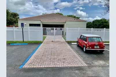 3100 W Rolling Hills Circle #309, Davie, FL 33328 - Photo 32