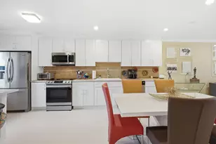 9232 Pecky Cypress Ln, Boca Raton, FL 33428 - Photo 6