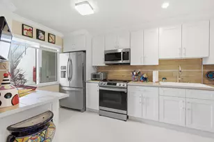 9232 Cypress Ln, Boca Raton, FL 33433 - Photo 4