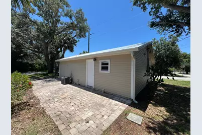944 Louisiana Avenue, Sebastian, FL 32958 - Photo 18