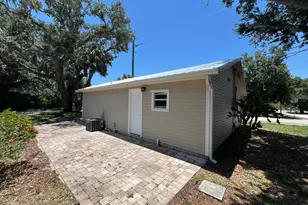 944 Louisiana Ave, Sebastian, FL 32958 - Photo 18