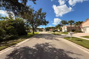 633 NW Whitfield Way, Port Saint Lucie, FL 34986 - Photo 16
