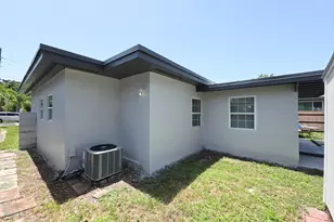 1220 NE 1st Ave., Fort Lauderdale, FL 33304 - Photo 6