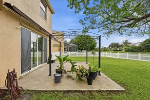 2753 Misty Oaks Cir, Royal Palm Beach, FL 33411 - Photo 40