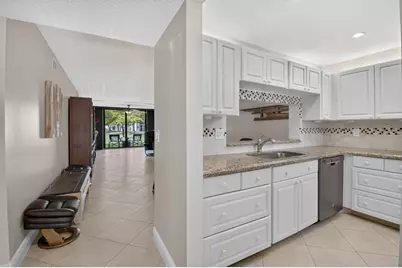 15075 Witney Road #112, Delray Beach, FL 33484 - Photo 4