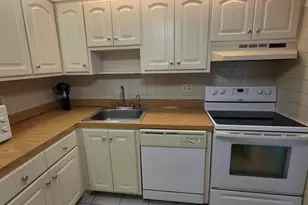 9895 N Belfort Cir, Tamarac, FL 33321 - Photo 20