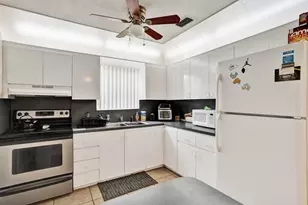 18800 NW 43rd Ave, Miami Gardens, FL 33055 - Photo 24