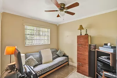18800 NW 43rd Avenue, Miami Gardens, FL 33055 - Photo 32