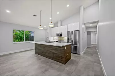 828 NE 17th Way #1, Fort Lauderdale, FL 33304 - Photo 2