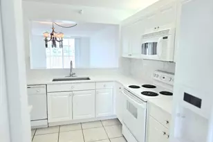 7751 Southampton Terrace, Tamarac, FL 33321 - Photo 10