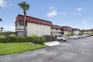 12022 W Greenway Dr, Royal Palm Beach, FL 33411 - Photo 18