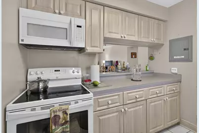 12022 W Greenway Drive #201, Royal Palm Beach, FL 33411 - Photo 6