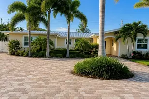 1023 NW Spruce Ridge Dr, Stuart, FL 34994 - Photo 2