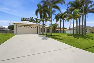 292 SW Pagoda Terrace, Port Saint Lucie, FL 34984 - Photo 2