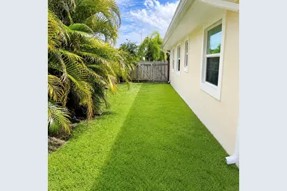1023 NW Spruce Ridge Drive, Stuart, FL  - Photo 28