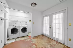 8210 SW 4th Pl, North Lauderdale, FL 33068 - Photo 16
