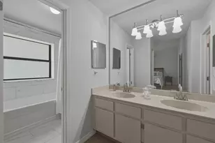 9014 Vineyard Lake Dr, Plantation, FL 33324 - Photo 18