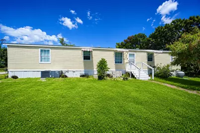 8137 SW Wildwood Drive, Stuart, FL 34997 - Photo 2