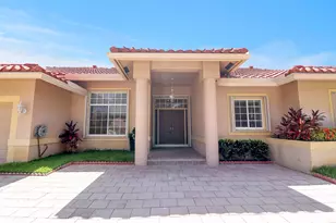 551 NW 108th Ave, Plantation, FL 33324 - Photo 2