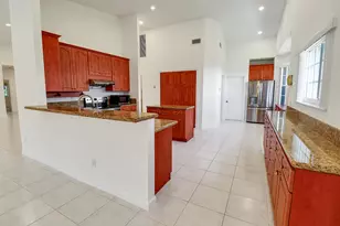551 NW 108th Ave, Plantation, FL 33324 - Photo 18