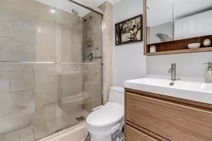 120 Royal Pk Dr, Oakland Park, FL 33309 - Photo 8