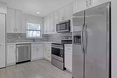 4575 Lucerne Lakes Boulevard #103, Lake Worth, FL 33467 - Photo 8