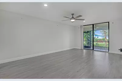 4575 Lucerne Lakes Boulevard #103, Lake Worth, FL 33467 - Photo 10