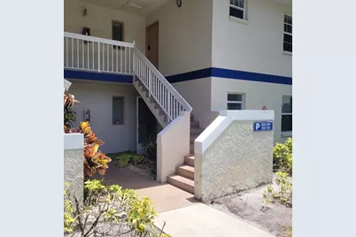 1522 SE Royal Green Circle #201, Port Saint Lucie, FL 34952 - Photo 2