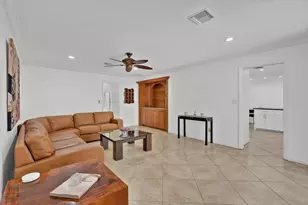 3500 N 45th Ave, Hollywood, FL 33021 - Photo 18