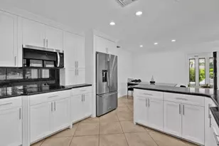 3500 N 45th Ave, Hollywood, FL 33021 - Photo 14