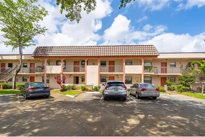 870 NE 207th Terrace #204-9, Miami, FL 33179 - Photo 1