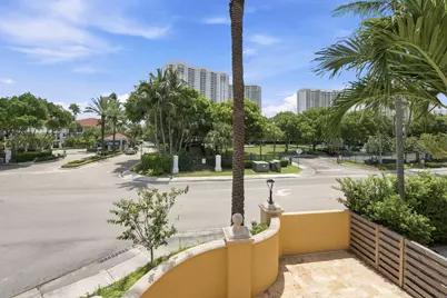 18385 NE 30th Place #18385, Aventura, FL 33160 - Photo 32