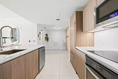 401 N Birch Road #409, Fort Lauderdale, FL 33304 - Photo 8