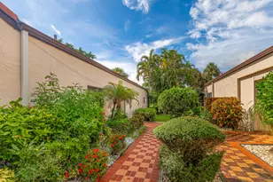 8008 Eastlake Dr, Boca Raton, FL 33433 - Photo 10