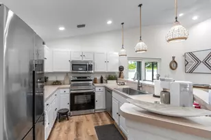 145 Pennock Landing Cir, Jupiter, FL 33458 - Photo 6