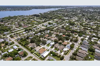 145 Pennock Landing Circle, Jupiter, FL 33458 - Photo 32