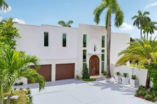 1020 SE 9th Ave, Fort Lauderdale, FL 33316 - Photo 1