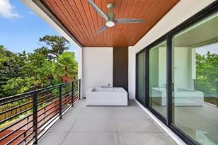 704 SW 9th St, Fort Lauderdale, FL 33315 - Photo 52