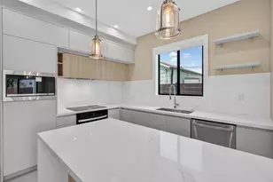 704 SW 9th St, Fort Lauderdale, FL 33315 - Photo 16