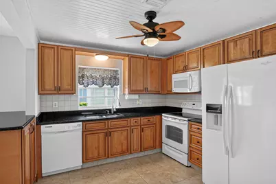 948 Savannas Point Drive #D, Fort Pierce, FL 34982 - Photo 4