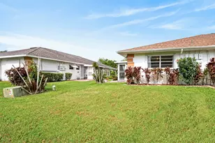 948 Savannas Point Dr, Fort Pierce, FL 34982 - Photo 40