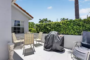 8108 Summer Shores Dr, Delray Beach, FL 33446 - Photo 4