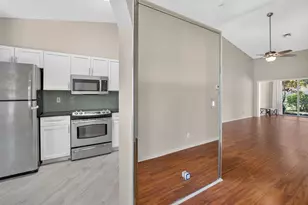8108 Summer Shores Dr, Delray Beach, FL 33446 - Photo 6