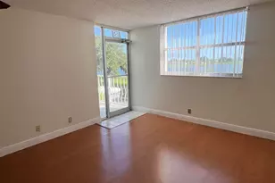 480 Executive Center Dr, West Palm Beach, FL 33401 - Photo 24