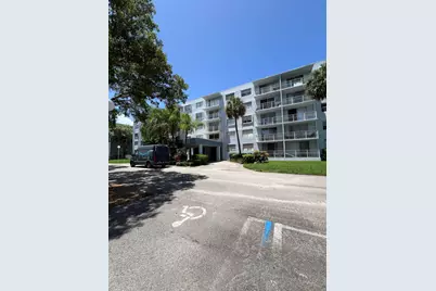 480 Executive Center Drive #2d, West Palm Beach, FL 33401 - Photo 2