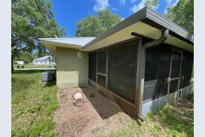 570 Londonderry Circle SE, Palm Bay, FL 32909 - Photo 2