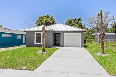 909 20th N, Fort Pierce, FL 34950 - Photo 2