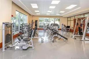 1060 Brickell Ave, Miami, FL 33131 - Photo 14